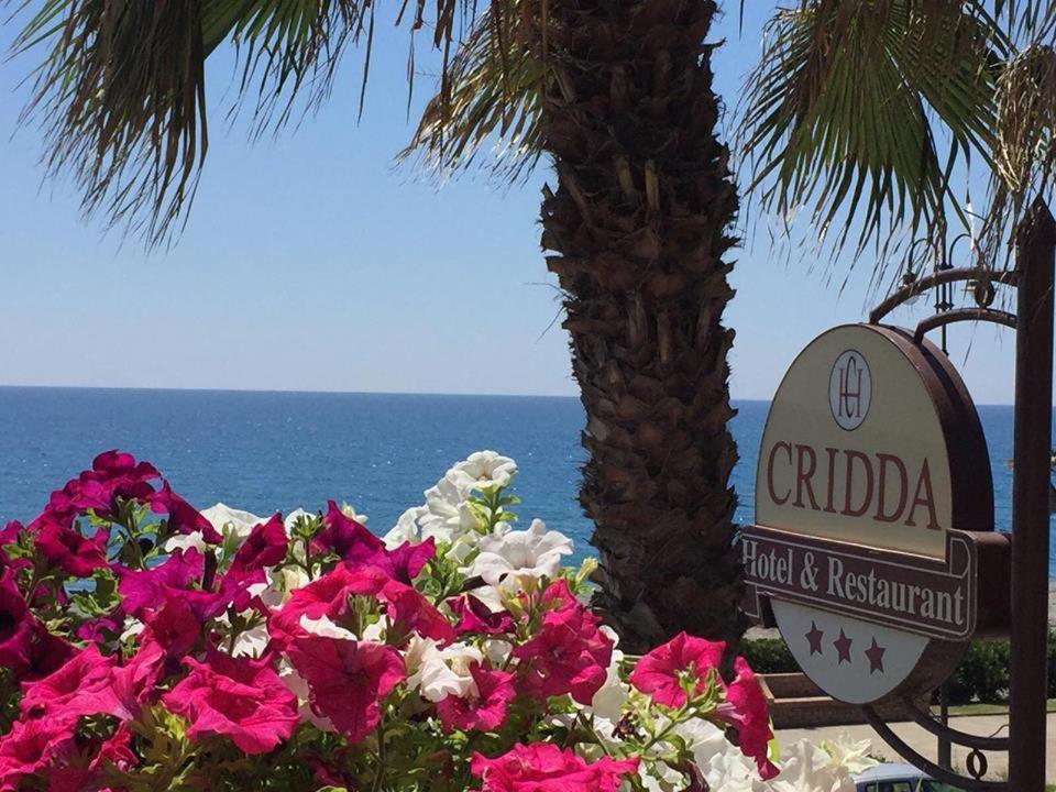 Cridda Hotel & Restaurant ジッツェリーア エクステリア 写真